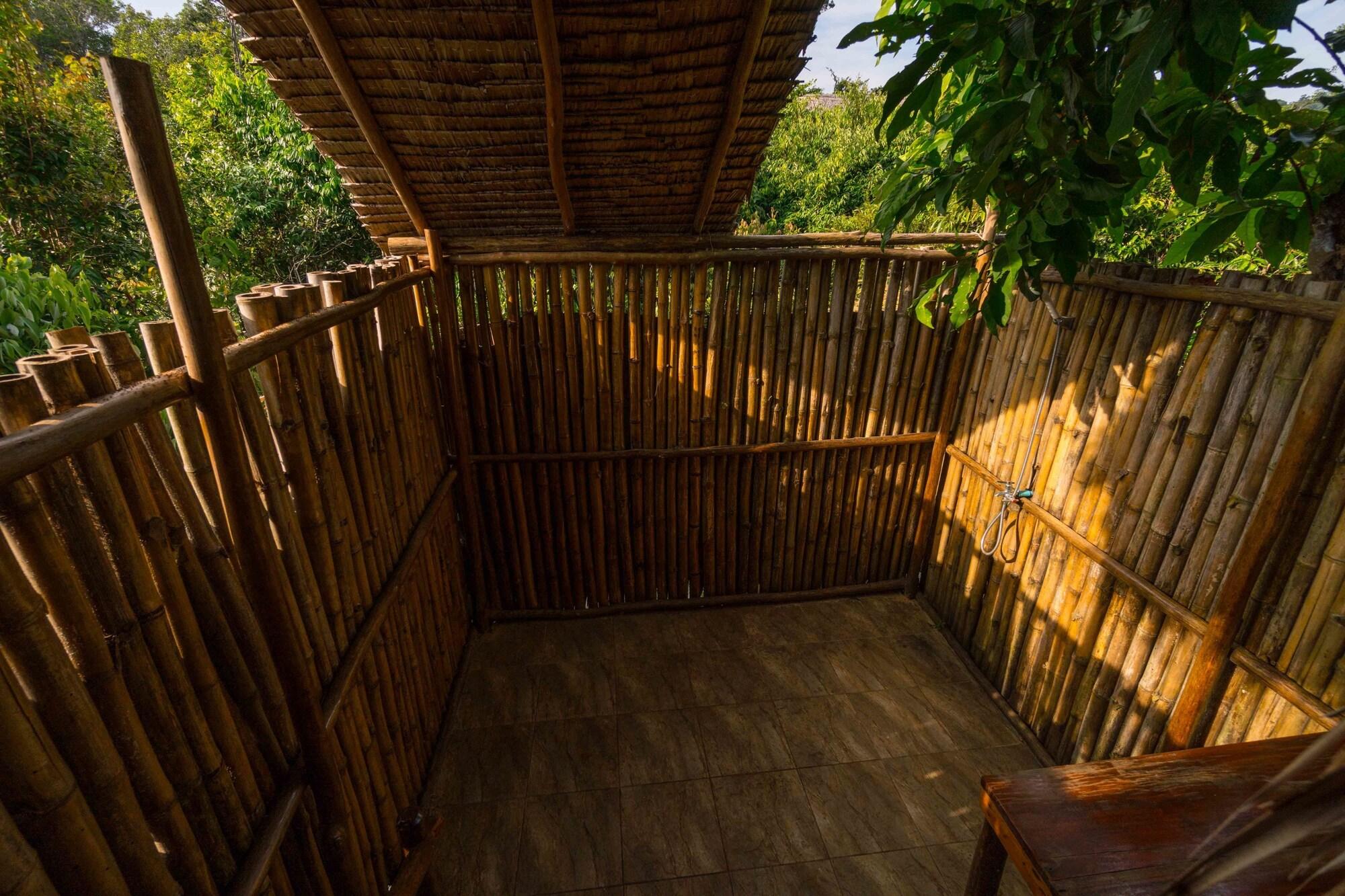 Royalretreat Resort Đảo Koh Rong Samloem Ngoại thất bức ảnh